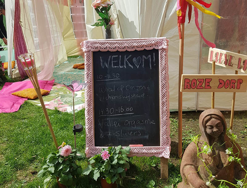 Roze Dorp op Springflower Festival